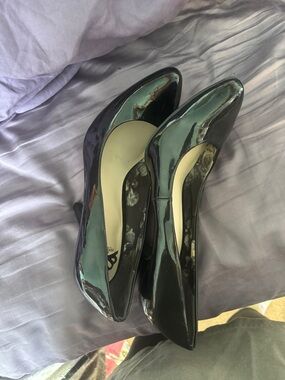 Classic Black Patent Pointed-Toe Pumps - Women